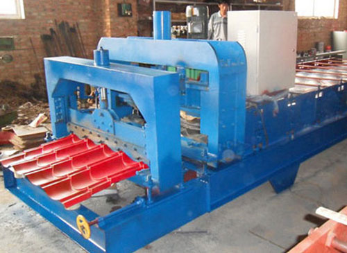 24-200-1000型琉璃瓦压瓦机