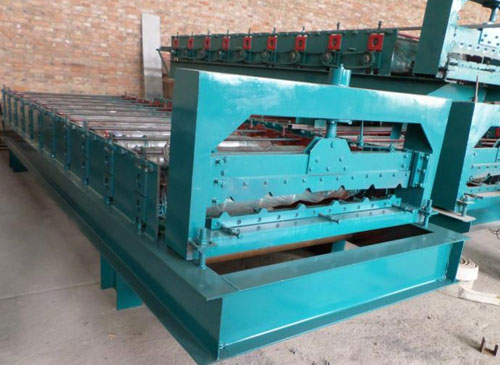 加宽840压瓦机设备