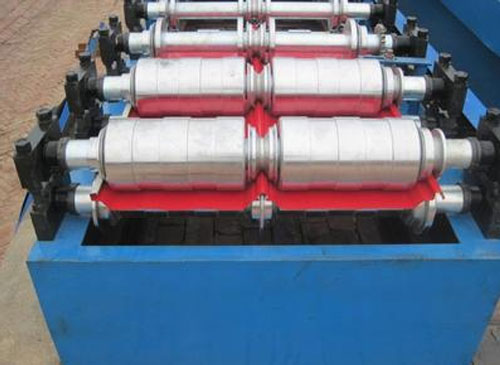 760/820型角驰压型设备