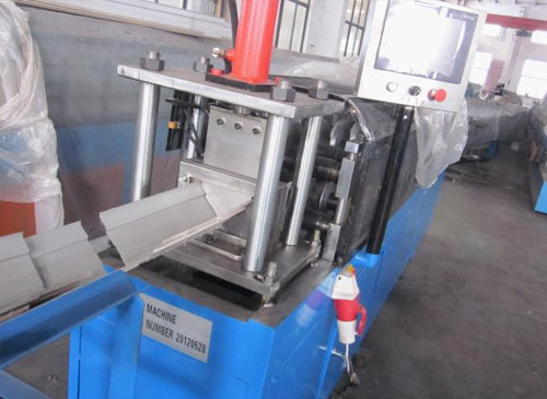 610无梁拱压型设备